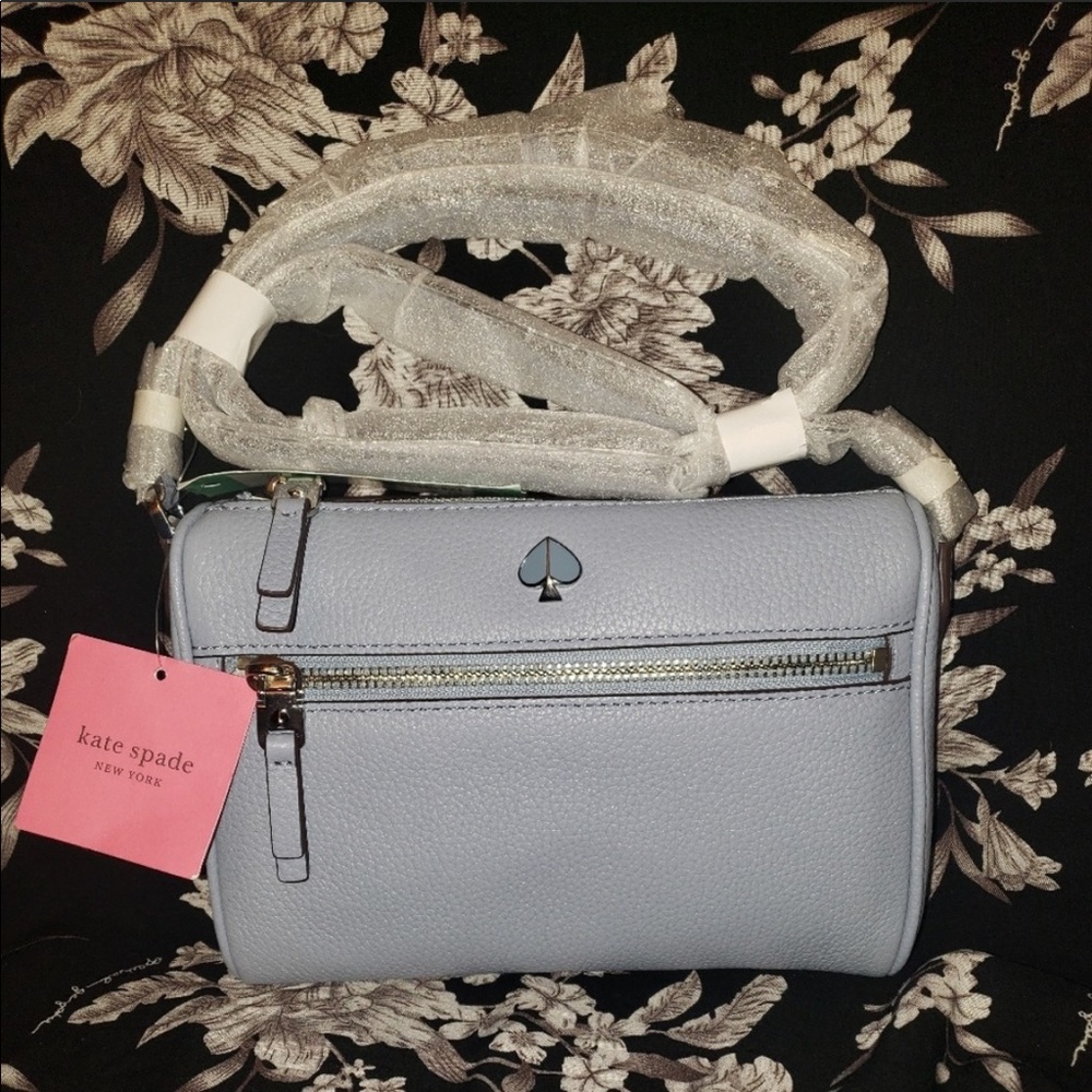 Polly small crossbody ♠️💙